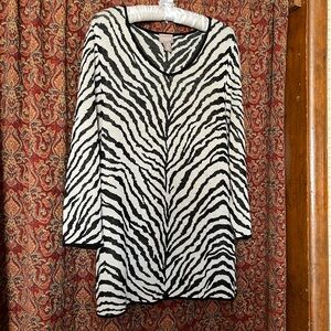 Chico’s 2 Animal print cozy sweater Excellent condition Black;Light Silvery Gray